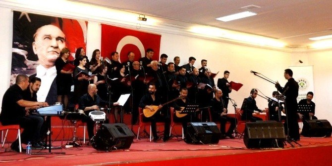 Sarıgöl Belediyesi THM Korosu 6. Konserini Verdi