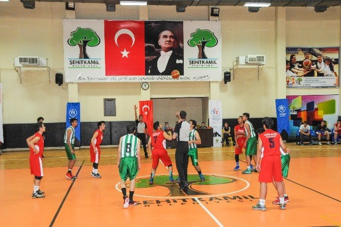 Şehitkamil’den Basketbola Tam Destek