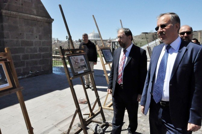 Ermenilerin Kars Ulu Cami’de Diri Diri Yaktığı 286 Türk Anıldı