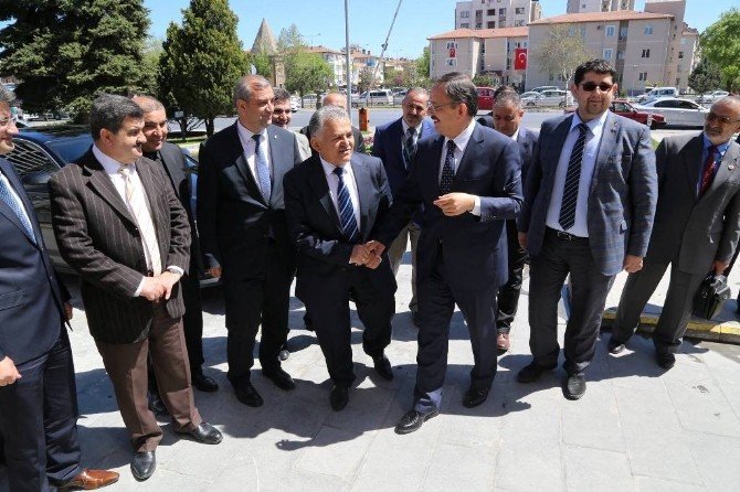AK Parti Genel Başkan Yardımcı Ve Kayseri Milletvekili Mehmet Özhaseki Melikgazi Belediye Başkanı Memduh Büyükkılıç’ı Ziyaret Etti