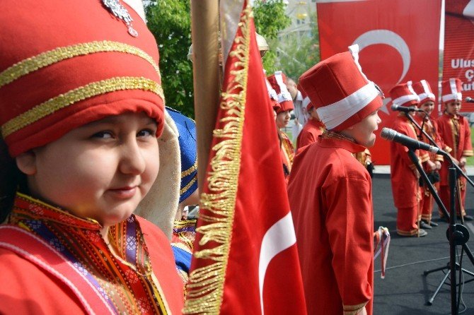 23 Nisan’a Türk Kadınları Canlandırması Damga Vurdu