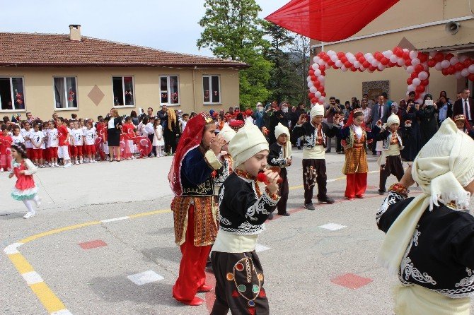 Osmaneli’de 23 Nisan Ulusal Egemenlik Ve Çocuk Bayramı Coşkusu
