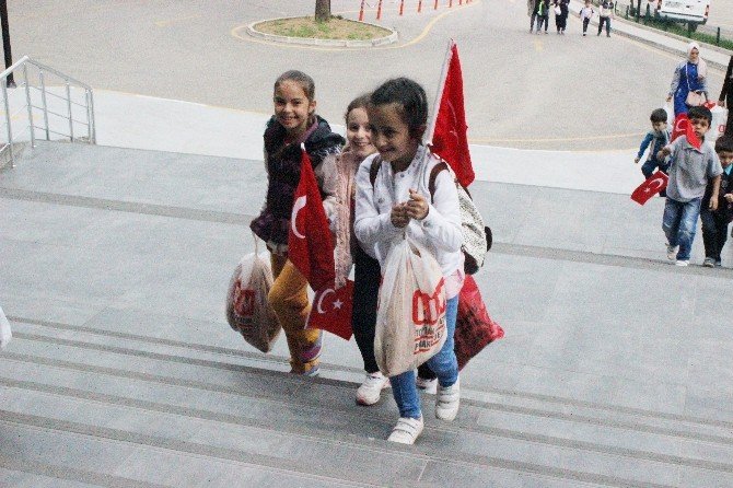 Bursa’da Çocukların Ücretsiz Teleferik Sevinci
