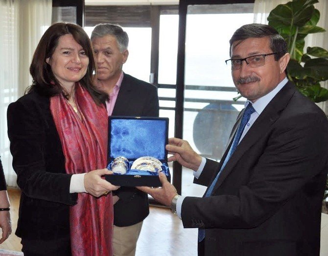 Didim Kaymakamı Ve Ticaret Odası Başkanından Yunanistan İzmir Başkonsolosuna Ziyaret