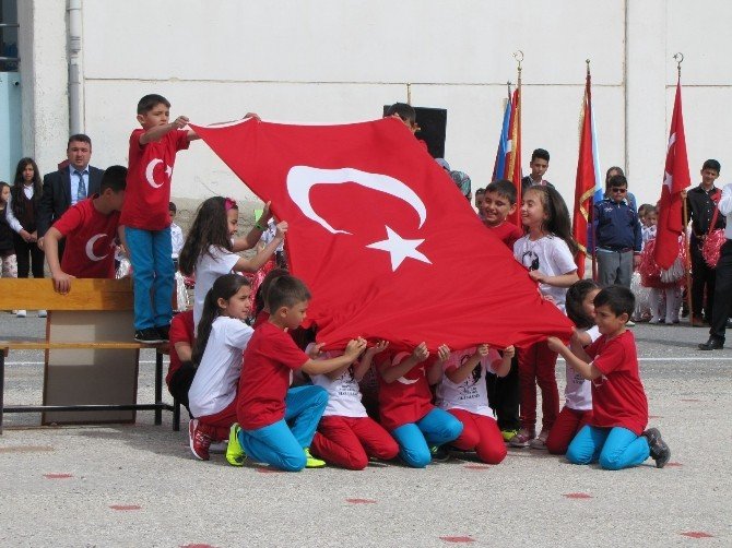 Hisarcık’ta 23 Nisan Ulusal Egemenlik Ve Çocuk Bayramı Kutlamaları