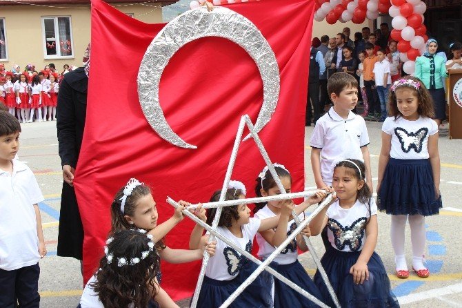 Osmaneli’de 23 Nisan Ulusal Egemenlik Ve Çocuk Bayramı Coşkusu