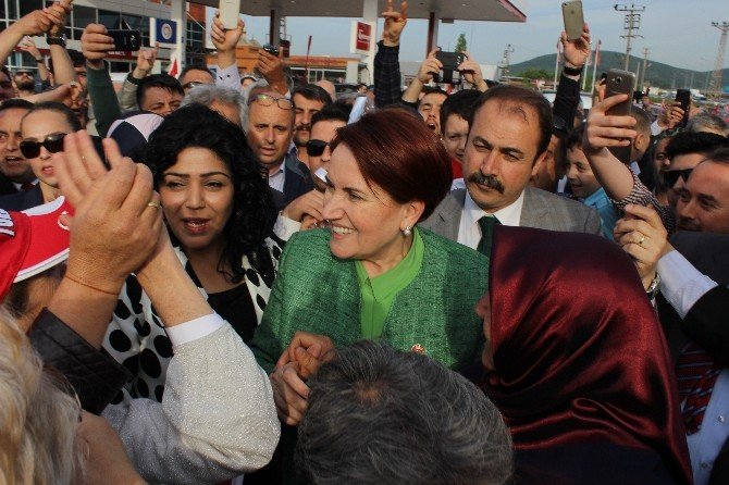 Meral Akşener Bursa’da Coşkuyla Karşılandı