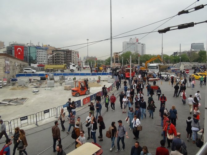 Taksim'de 1 Mayıs hazırlığı
