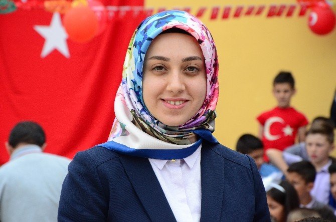 Türkiye’nin İlk Başörtülü Kaymakamının İlk Resmi Töreni