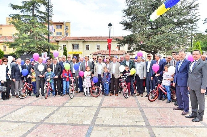 Kastamonu’da Öğrencilere 500 Adet Bisiklet Dağıtıldı