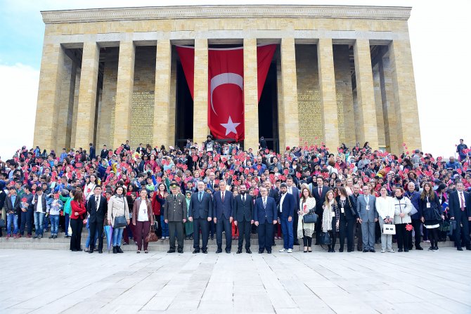 Küçük Hanımlar Küçük Beyler Uluslararası Çocuk Tiyatroları Festivali başladı