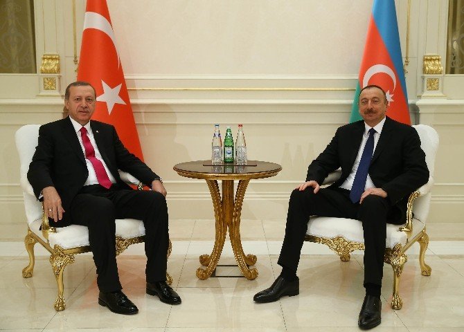 Cumhurbaşkanı Erdoğan Aliyev’le Bir Araya Geldi