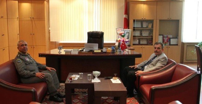 Çorlu Hava Meydan Komutanı’ndan Çorlu Müftüsü Gülmek’e Ziyaret