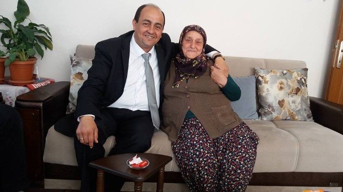 Başkan Demirtaş’tan Yaşlılara Evinde Ziyaret