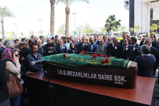 AK Partili Fazla’ya Büyükşehir’de Tören
