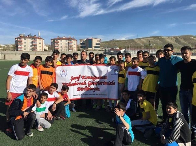 Yüksekovalı Gençlere Futbol Turnuvaları Düzenlendi