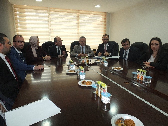 AK Parti Genel Başkan Yardımcısı Mustafa Ataş, Çorlu İlçe Teşkilatı’nı Ziyaret Etti