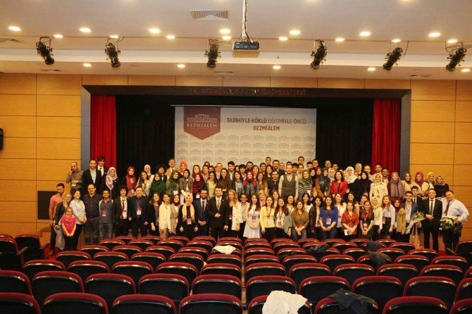 Bezmialem Vakıf Üniversitesi’nde 1. Ulusal Tıp Öğrenci Kongresi Düzenlendi