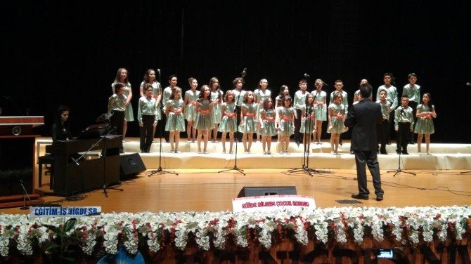 Bilsem’in Çocuk Korosu Konser Verdi