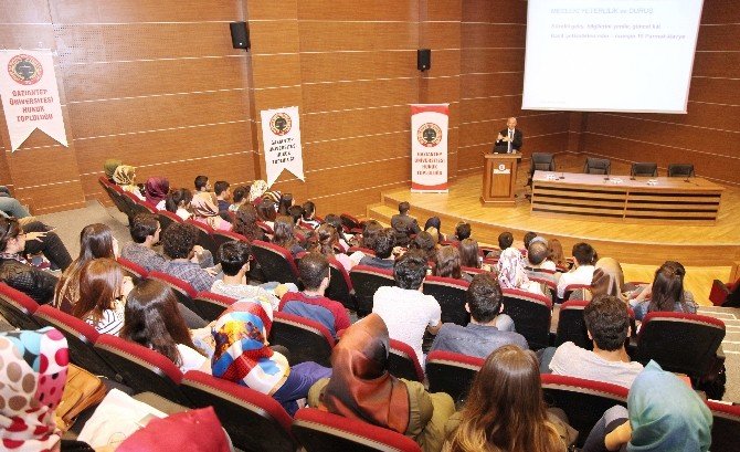 Avukat Mehmet Gün, Tecrübelerini Üniversite Öğrencileriyle Paylaştı