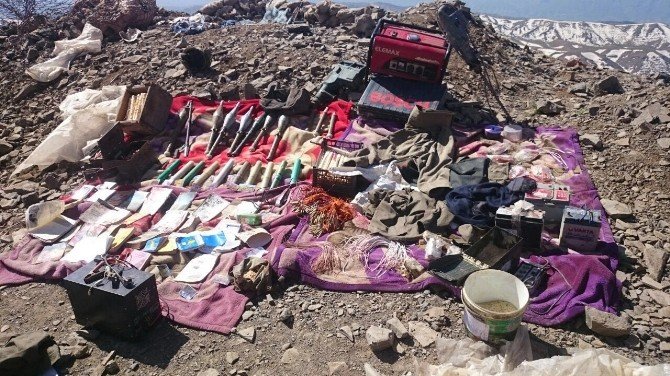 TSK’dan, PKK Militanlarının Saklandığı Mağaraya Operasyon
