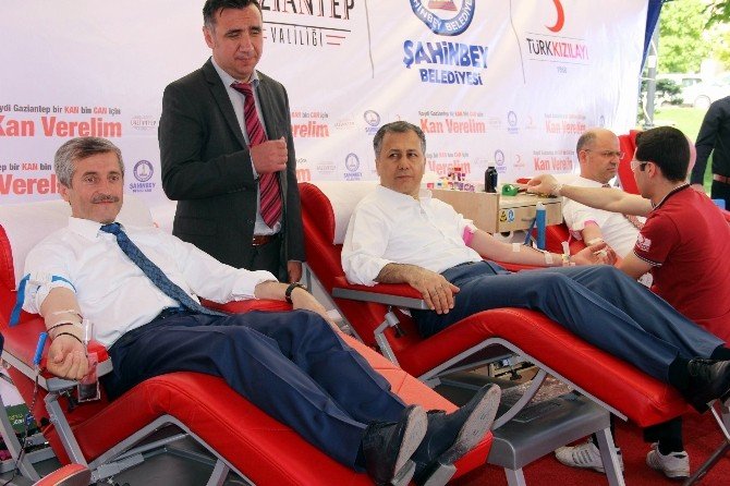 Sınır Kenti Gaziantep’te Kan Stoku İçin Geniş Kampanya Düzenleniyor
