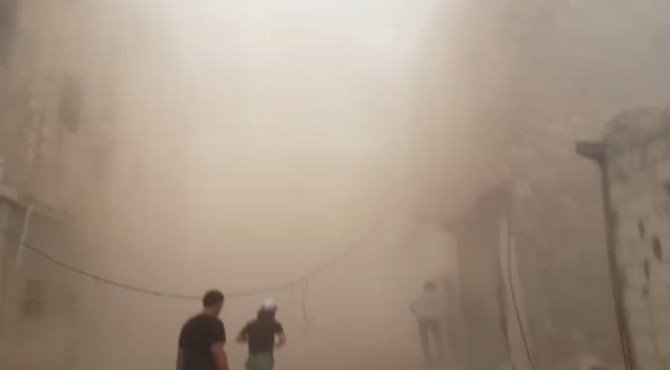 Türk Ekibi Yardım Dağıttığı Sırada Halep’e Bomba Düştü