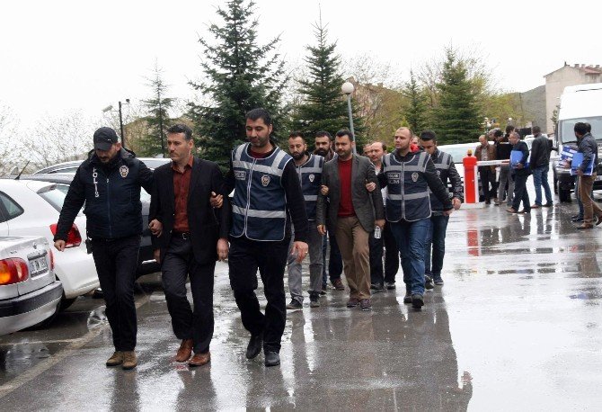 Yozgat’ta Fetö/pdy Operasyonunda Gözaltına Alınan 6 Kişi Adliyeye Sevk Edildi