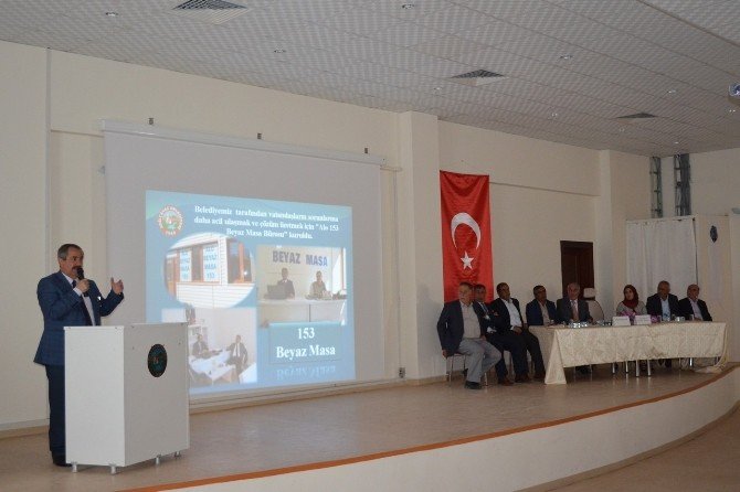 Adilcevaz Belediyesi Halk Toplantısı Düzenledi