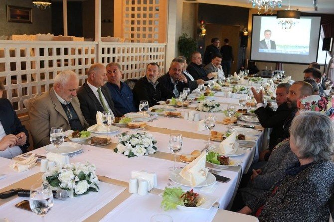 Başkan Yemenici Oda Ve Dernek Başkanlarıyla Bir Araya Geldi