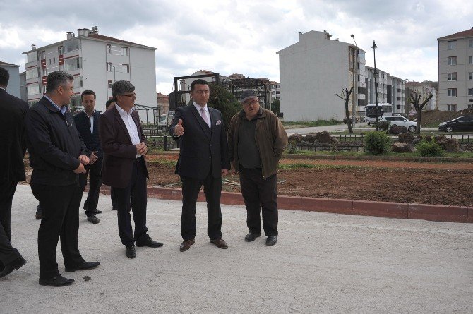 Başkan Bakıcı Osman Gazi Parkı’nda İncelemelerde Bulundu