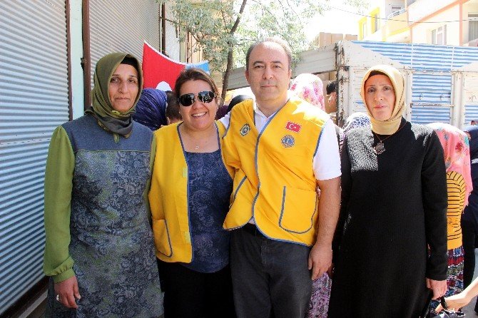 Savaş Mağduru Türkmenlere Yardım