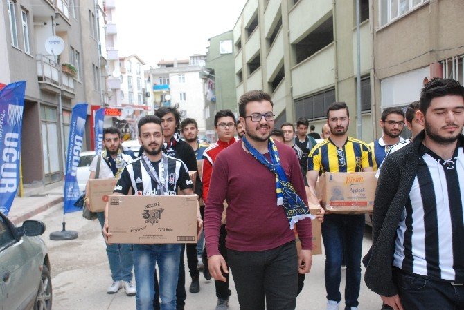 Fenerbahçe Ve Beşiktaş Taraftarını Bir Araya Getiren Proje