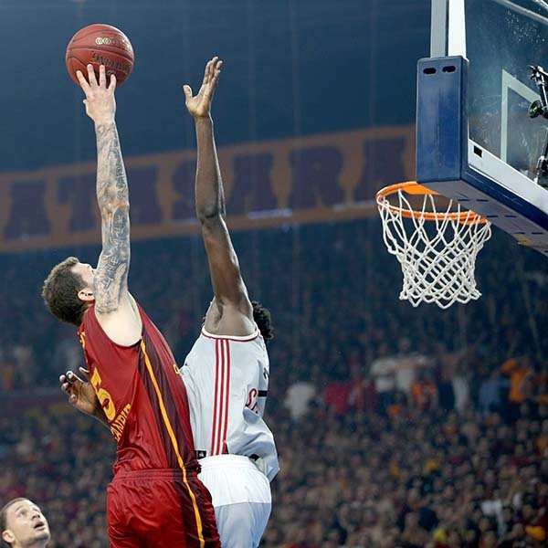 Galatasaray Odeabank, 66-62'nin rövanşını 78-67 ile aldı