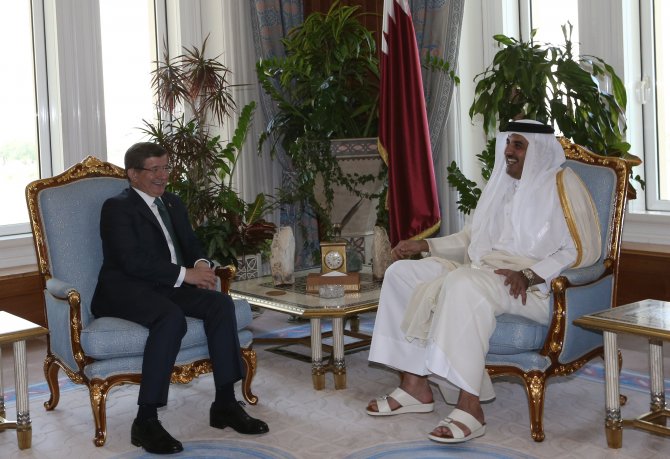 Davutoğlu, Katar Emiri ve Başbakanı ile görüştü