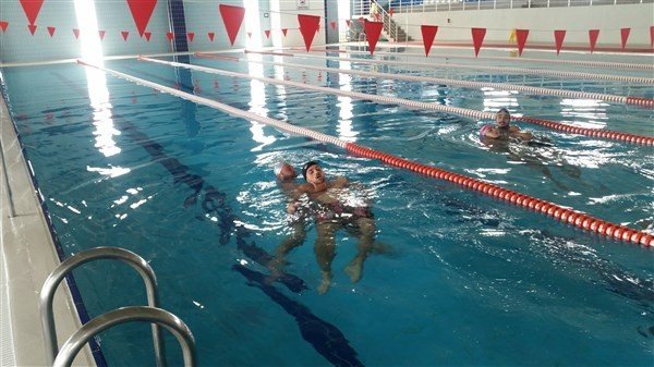 Çanakkale’de Cankurtaran Kursu Düzenlendi