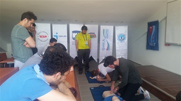 Çanakkale’de Cankurtaran Kursu Düzenlendi