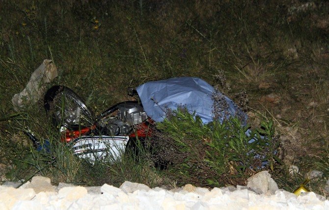 Didim’de Motosikletiyle Kaza Yapan 18 Yaşındaki Genç Yaşamını Yitirdi