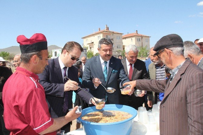 İncesu Belediyesi Şehit Rahmi Yılan Anısına Yaptığı Parkın Açılışı Yaptı