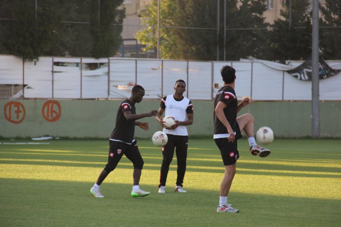 Süper Lig'in 2. takımını belirleyecek Adanaspor, ünvanını korumak istiyor