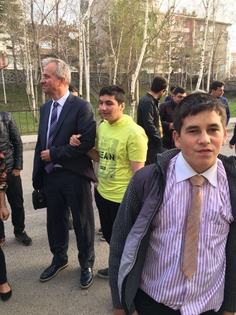 Ziraat Fakültesi Öğrencilerinden Atatürk Yetiştirme Yurdu’na Anlamlı Ziyaret