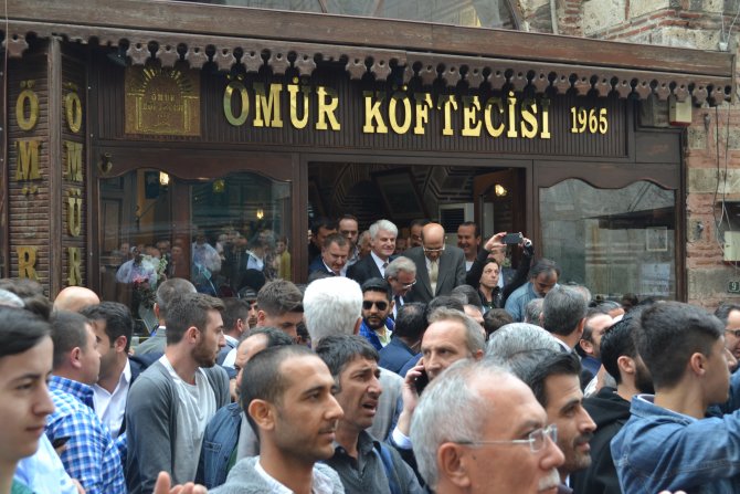 Bursalılar, Ulucami’de teröre karşı tek yumruk oldu
