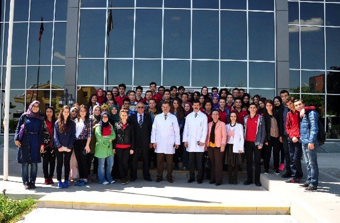 Meram Tıp Fakültesi Lise Öğrencilerine Kapılarını Açtı