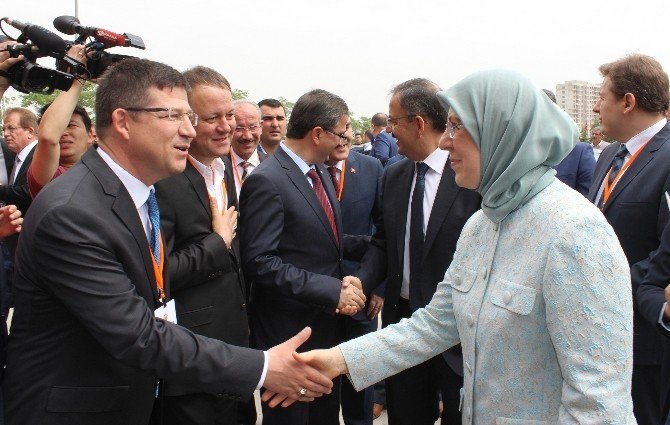 AK Parti’li Mehmet Özhaseki’den HDP’li Belediyelere Tepki