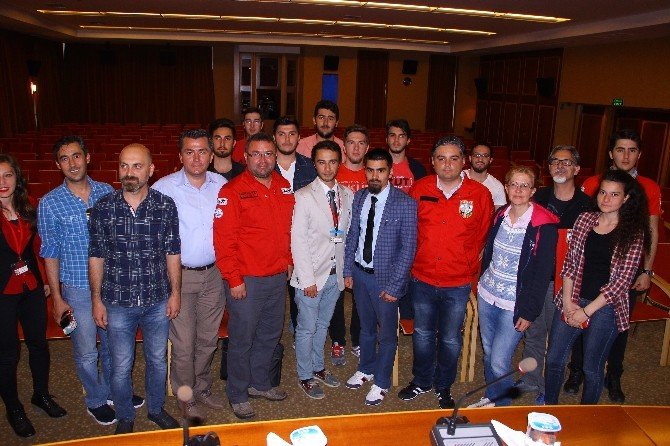 Anadolu Üniversitesi AKUT Kulübü’nden Organ Bağışı Bilgilendirme Konferansı