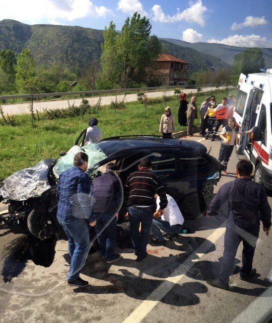 Karabük’te Trafik Kazası : 2 Yaralı