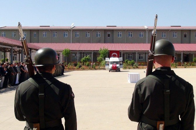 Şehit Yüzbaşı Memleketine Uğurlandı