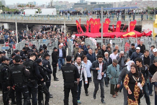 Bakırköy Pazar Alanındaki Gruplar Dağılıyor