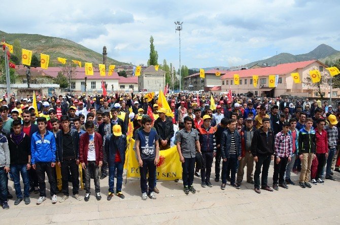 Bitlis’te 1 Mayıs Coşkusu