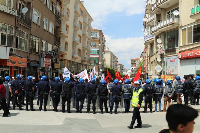 1 Mayıs Kırşehir'de davul zurna eşliğinde kutlandı